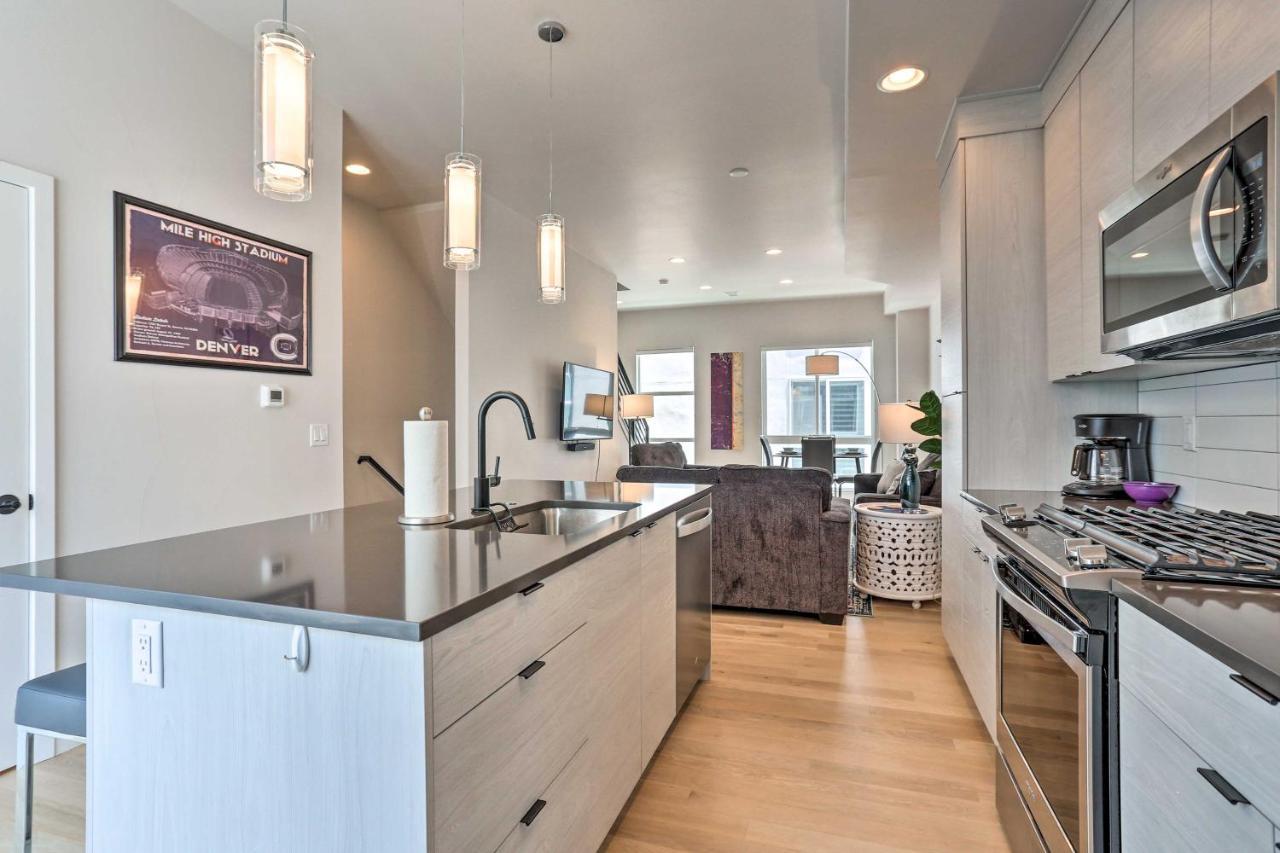 Trendy Denver Townhome - Walk To Mile High Stadium Exterior foto